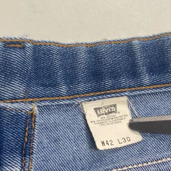 LEVI STRAUSS VINTAGE Men’s High Rise Jeans Blue Size 42/30Hand Measures Smaller - Picture 8 of 10